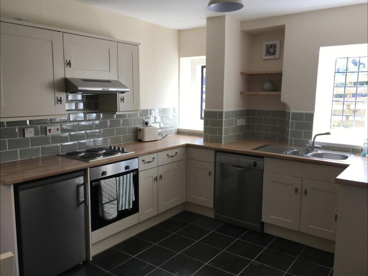 Cosy Arts & Crafts Cottage With Stunning Views Brecon Exterior photo